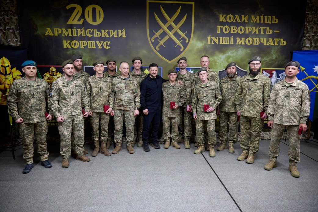 President of Ukraine awarded two foreign volunteers
